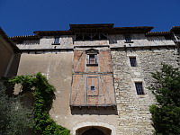 Chateau de Mauriac (17), Machicoulis